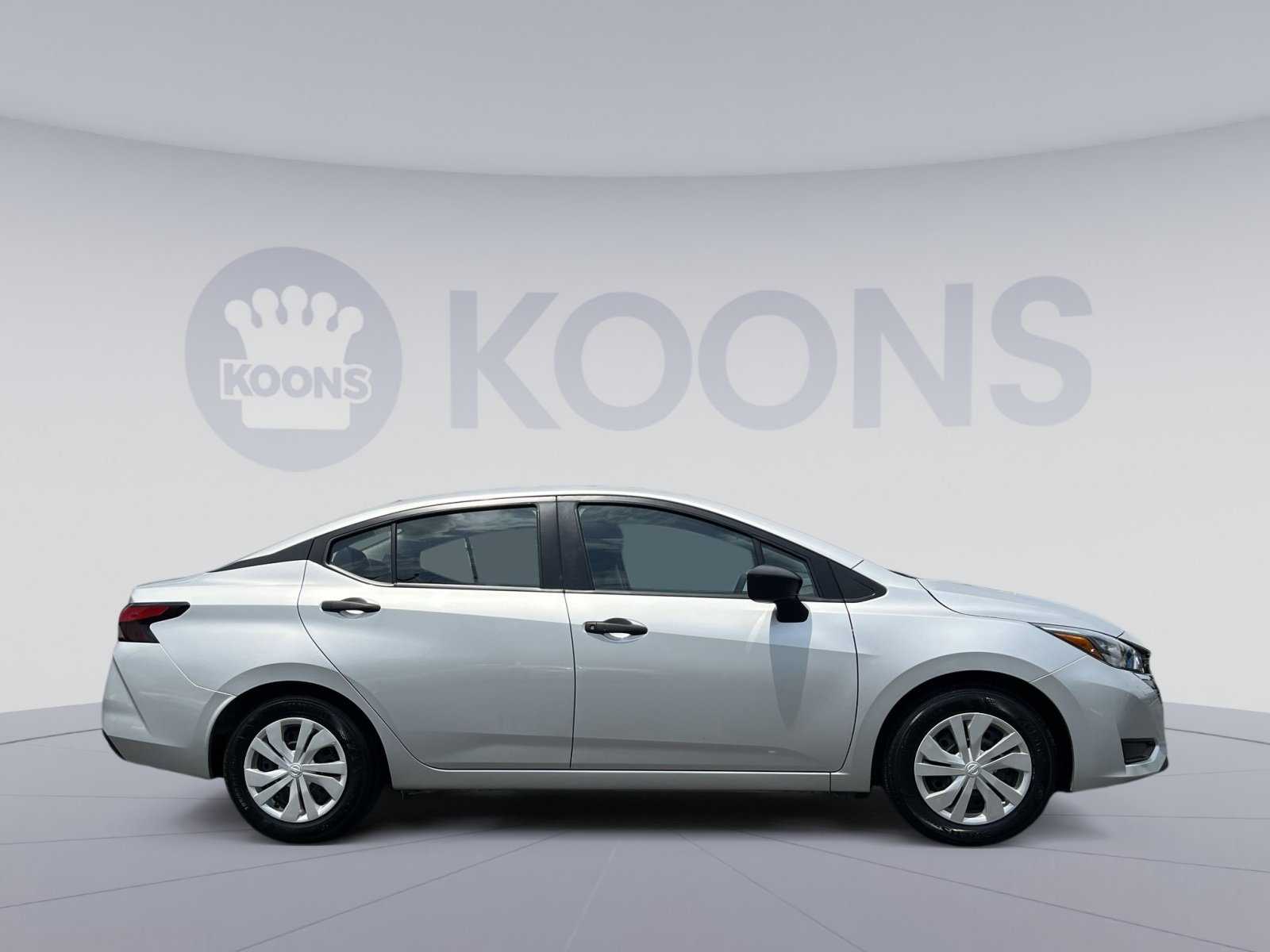Used 2025 Nissan Versa S FWD image 10