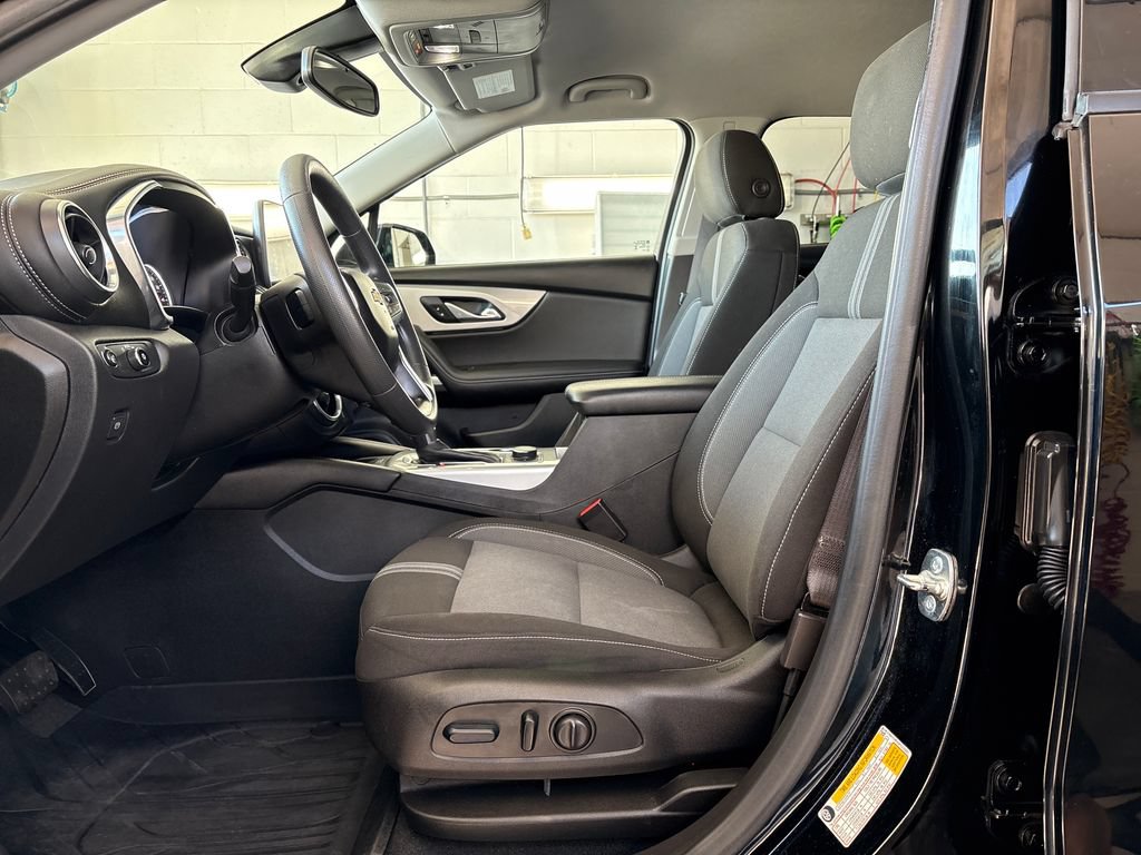 Used 2023 Chevrolet Blazer LT w/ Convenience Package AWD/4WD image 17
