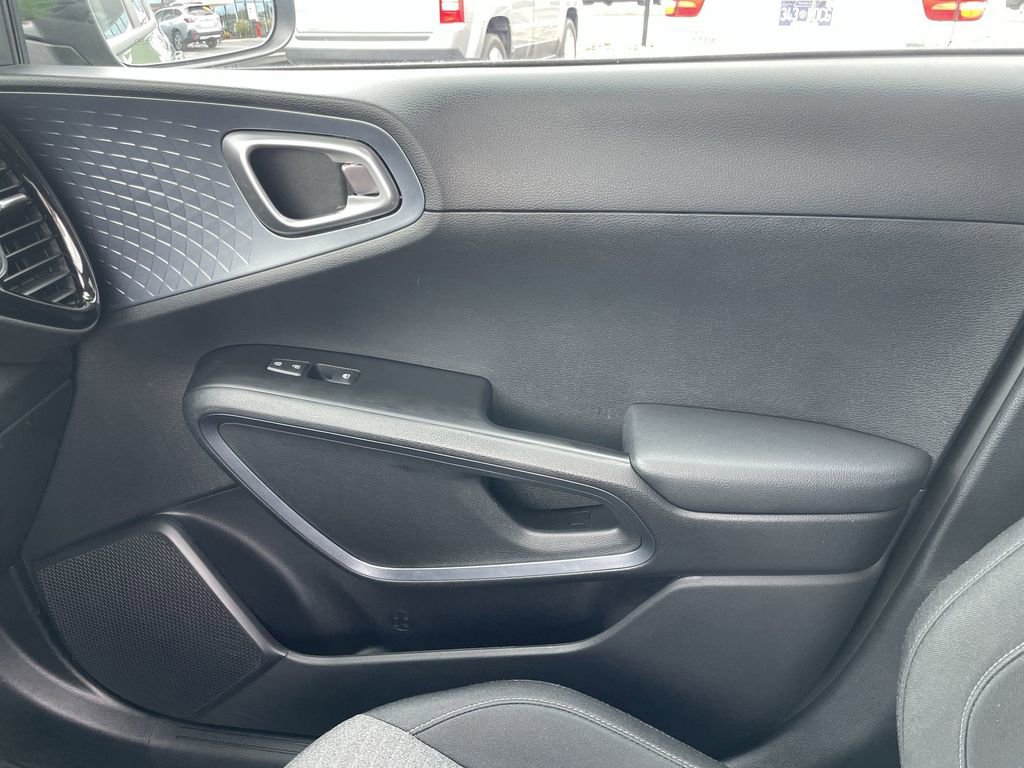 Certified 2023 Kia Soul EX image 21