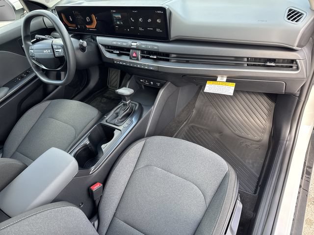 New 2026 Kia K4 FWD image 16