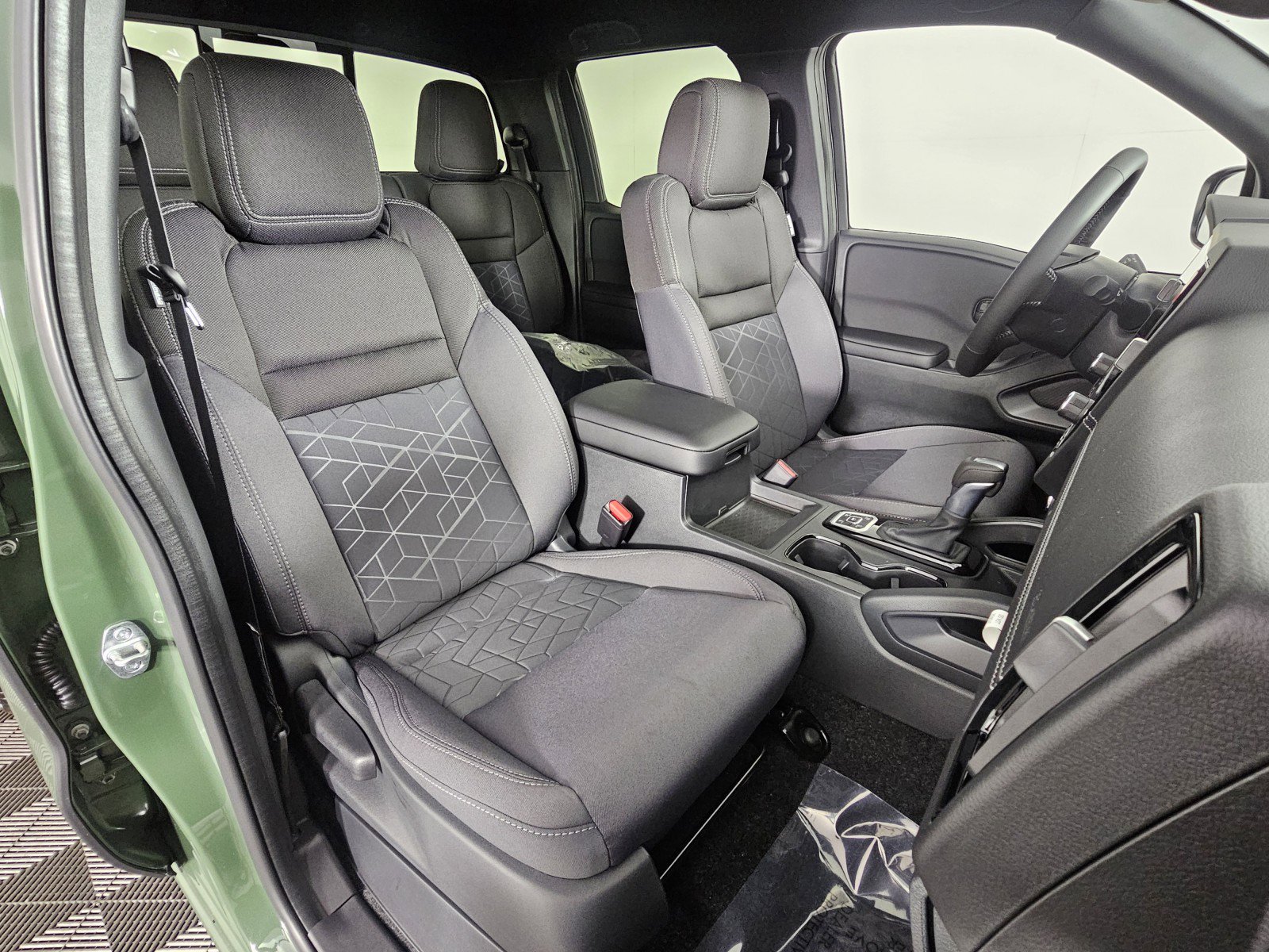 New 2026 Nissan Frontier SV image 13