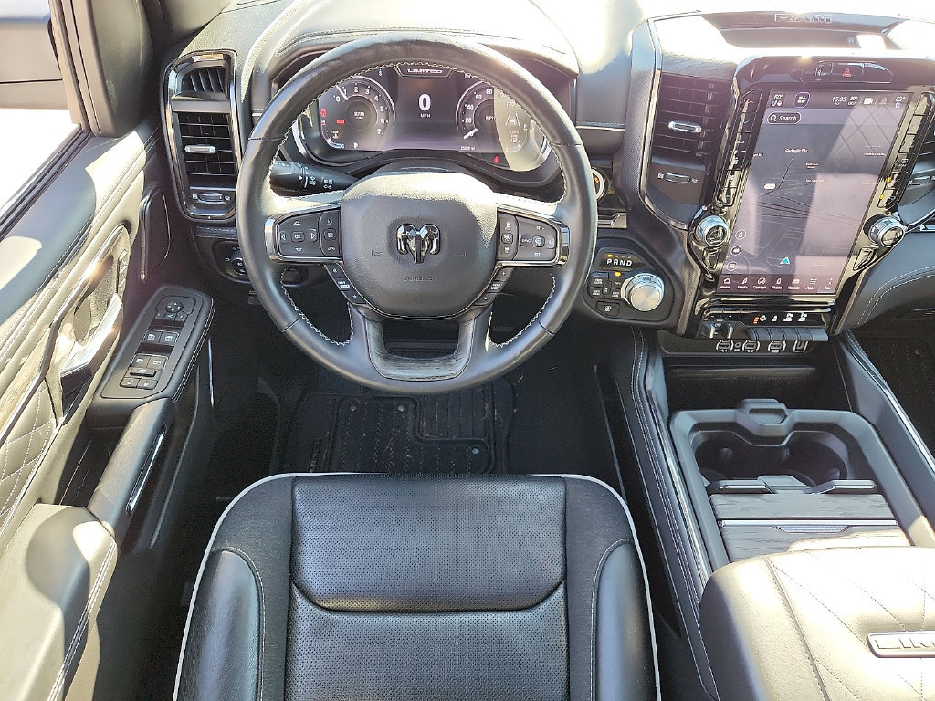 Used 2025 RAM 1500 Limited AWD/4WD image 12