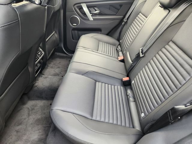 New 2025 Land Rover Discovery Sport S image 31
