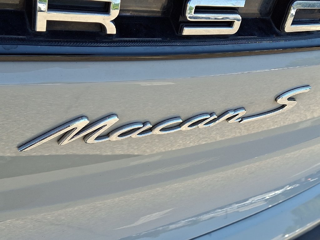 Used 2024 Porsche Macan S AWD/4WD image 31