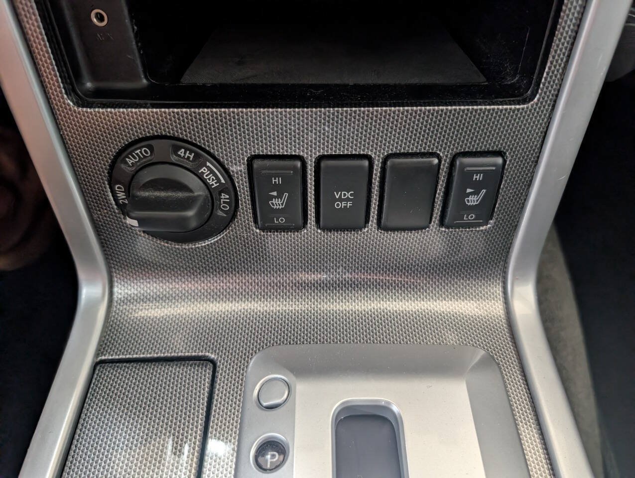 Used 2011 Nissan Pathfinder S AWD/4WD image 11