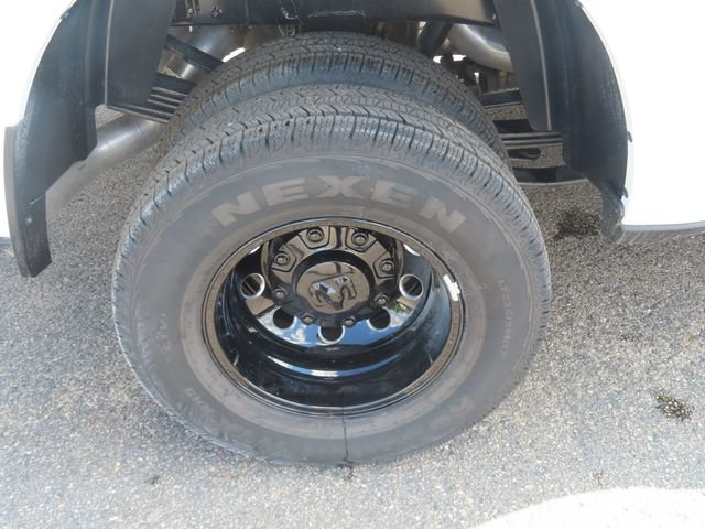 New 2026 RAM 3500 Big Horn AWD/4WD image 14