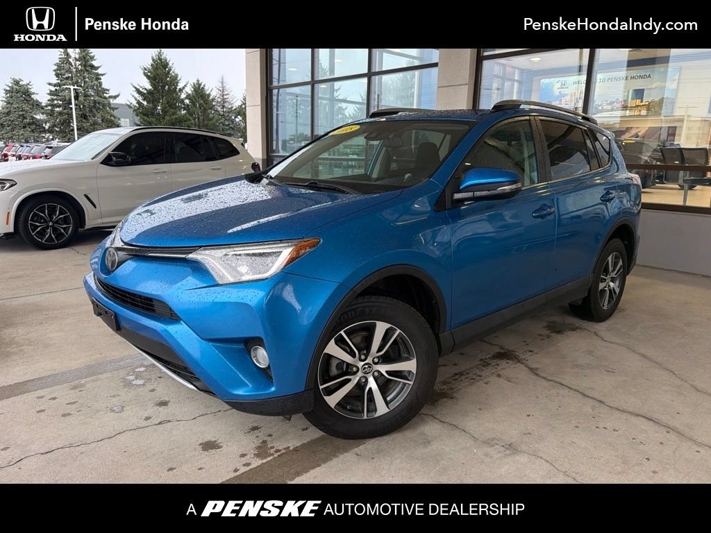 Used 2018 Toyota RAV4 XLE AWD/4WD image 1