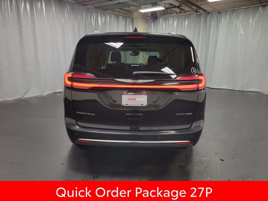 Used 2023 Chrysler Pacifica Limited FWD image 7