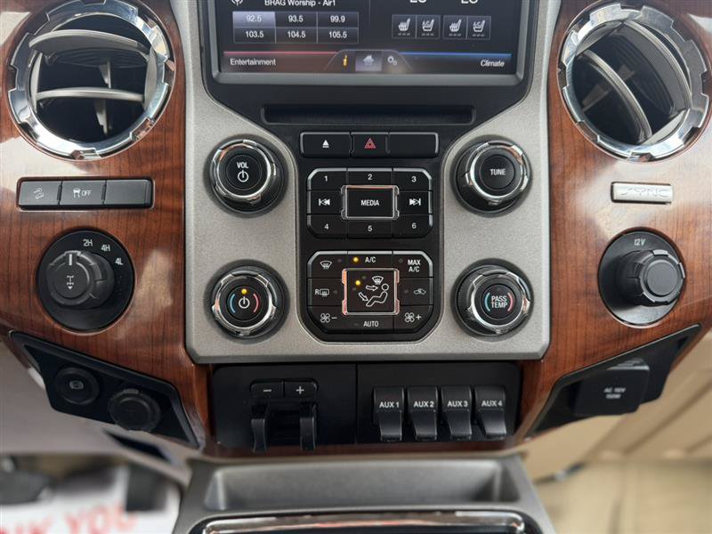 Used 2016 Ford F250 King Ranch w/ King Ranch Package AWD/4WD image 24