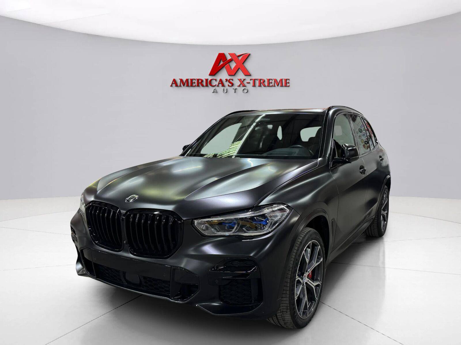 Used 2023 BMW X5 M50i w/ Executive Package AWD/4WD image 2