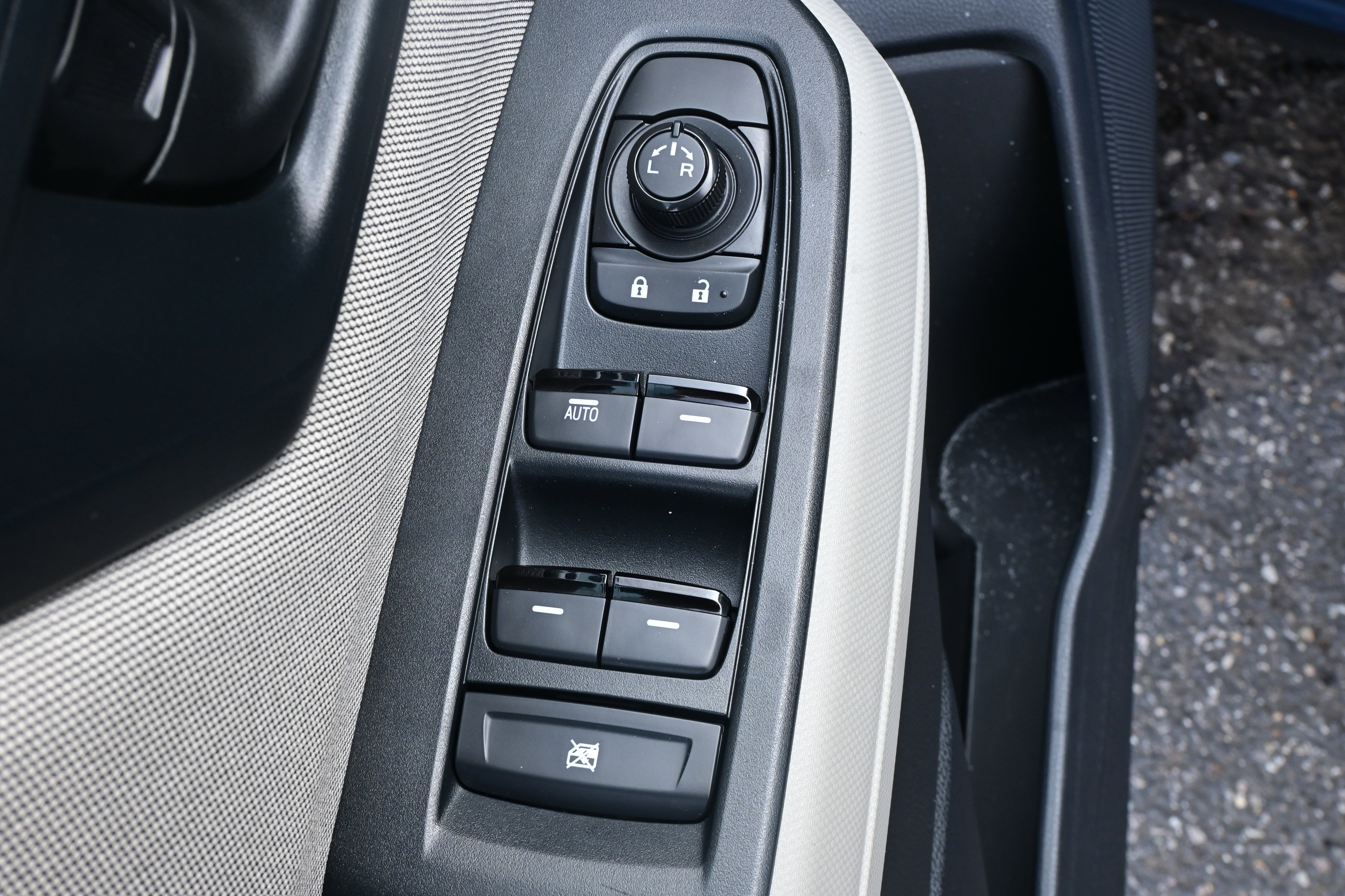 Certified 2025 Subaru Forester w/ Convenience Package #2 image 15