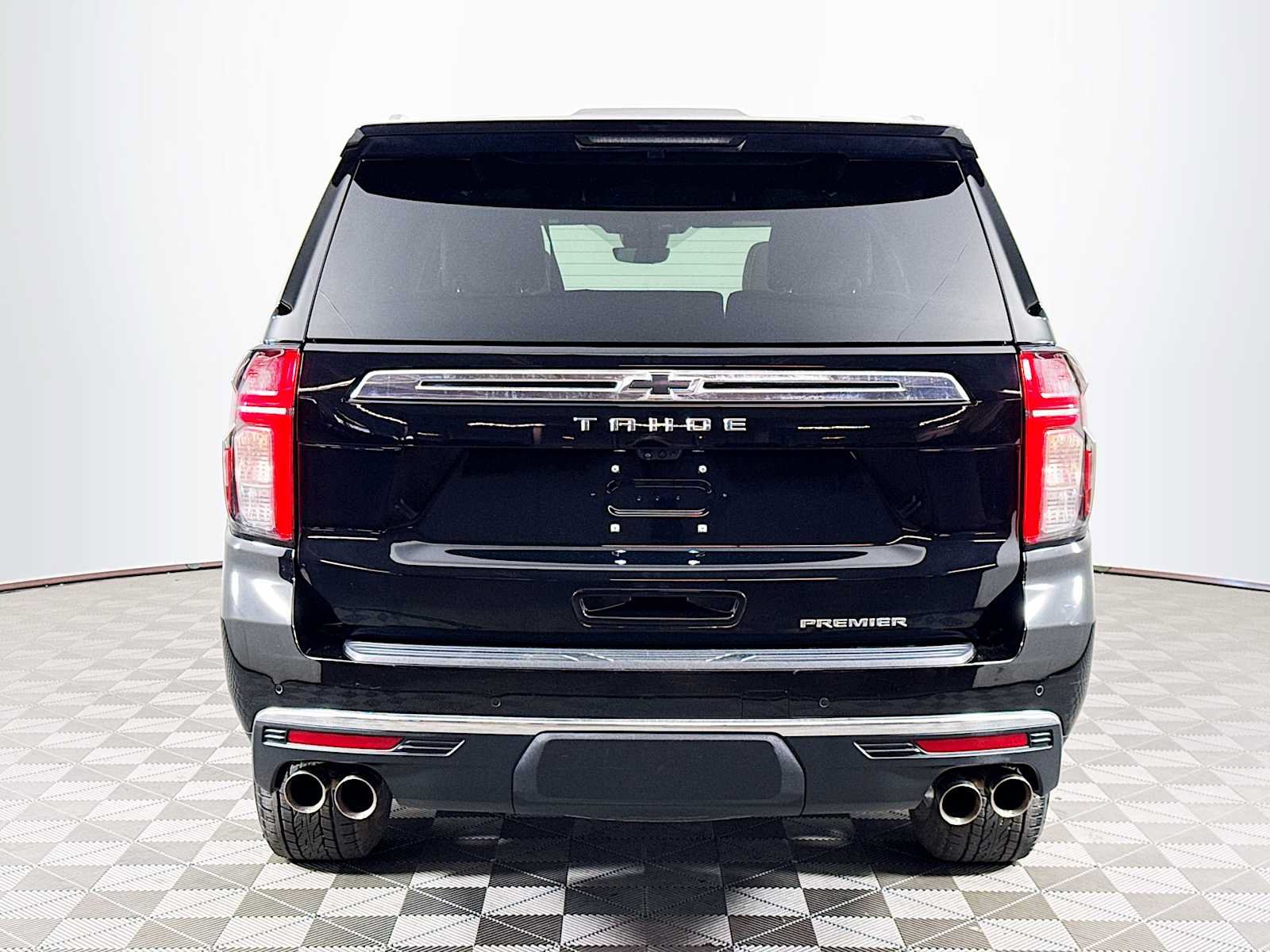Used 2023 Chevrolet Tahoe Premier AWD/4WD image 6
