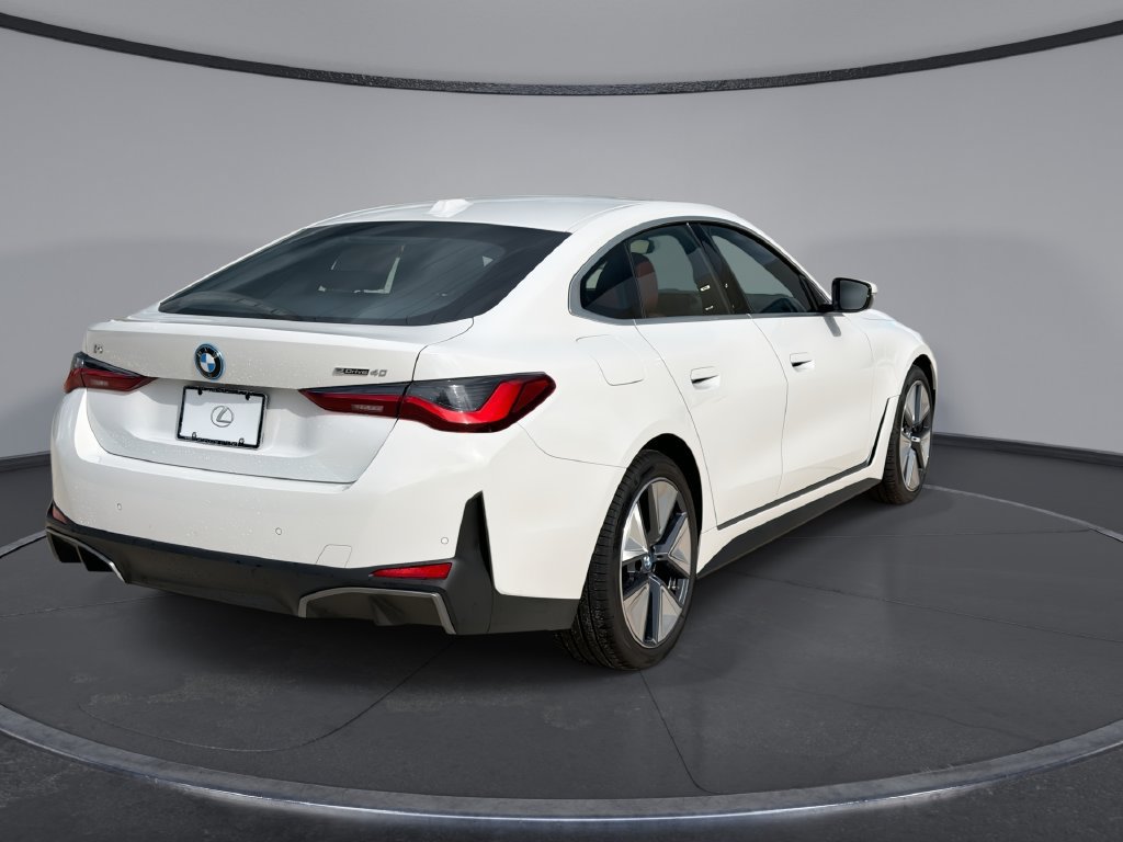 Used 2023 BMW i4 eDrive40 w/ Premium Package RWD image 11