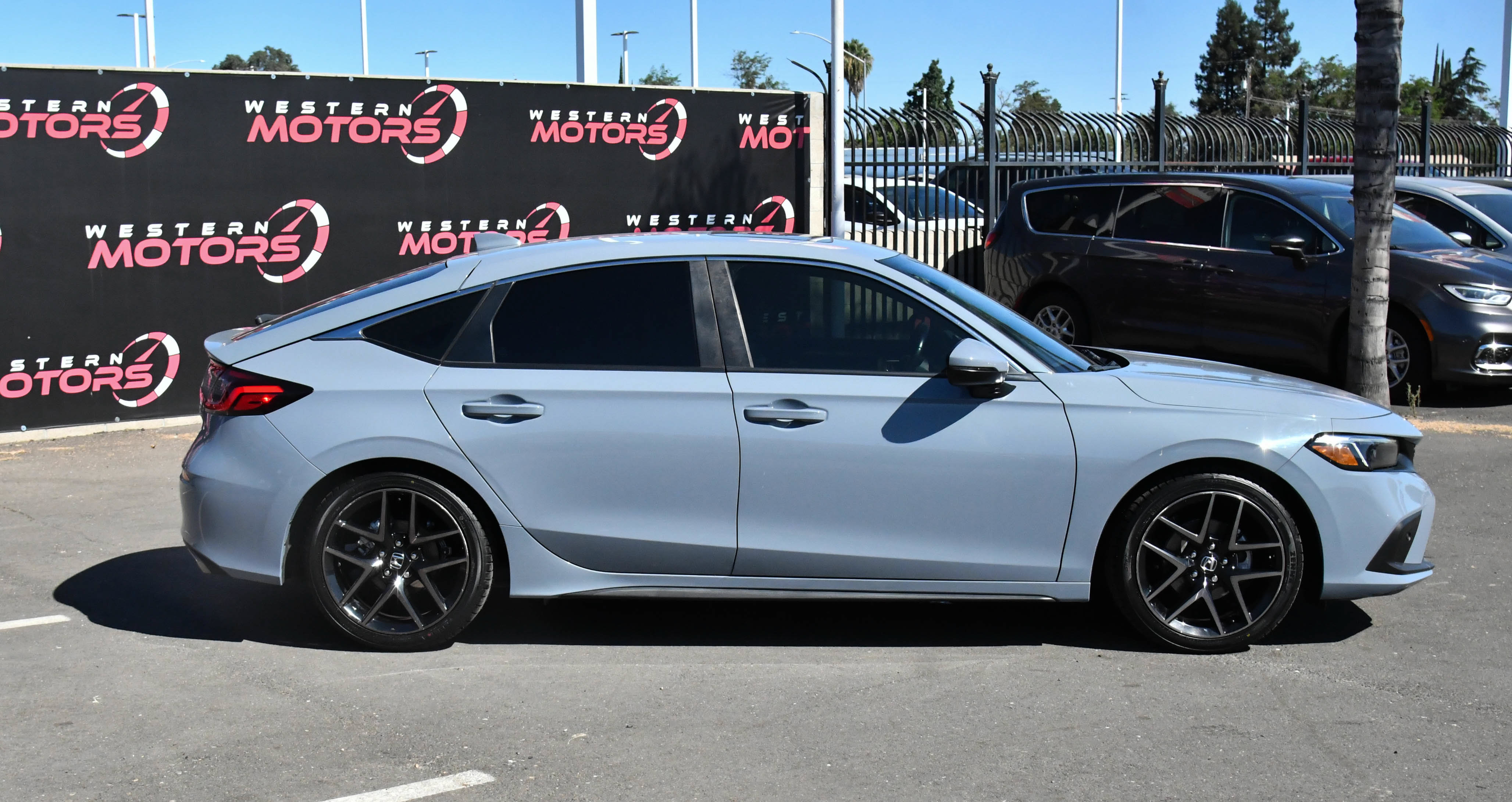 Used 2023 Honda Civic Sport Touring image 9