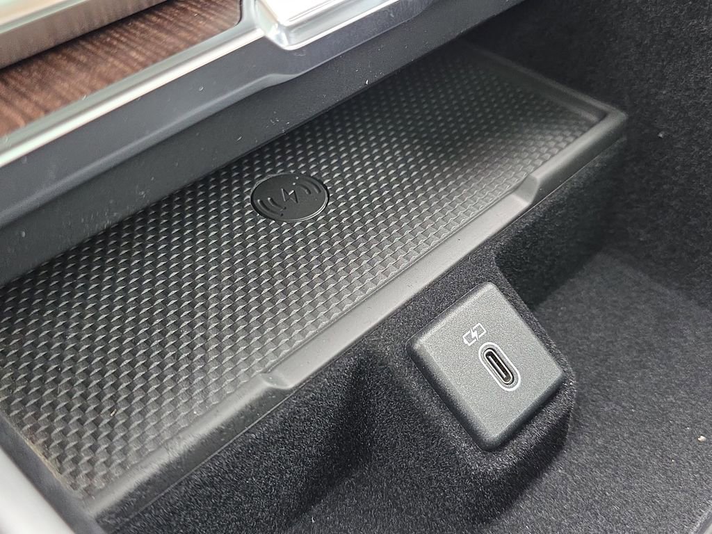 New 2026 Land Rover Range Rover Long Wheelbase SE AWD/4WD image 26