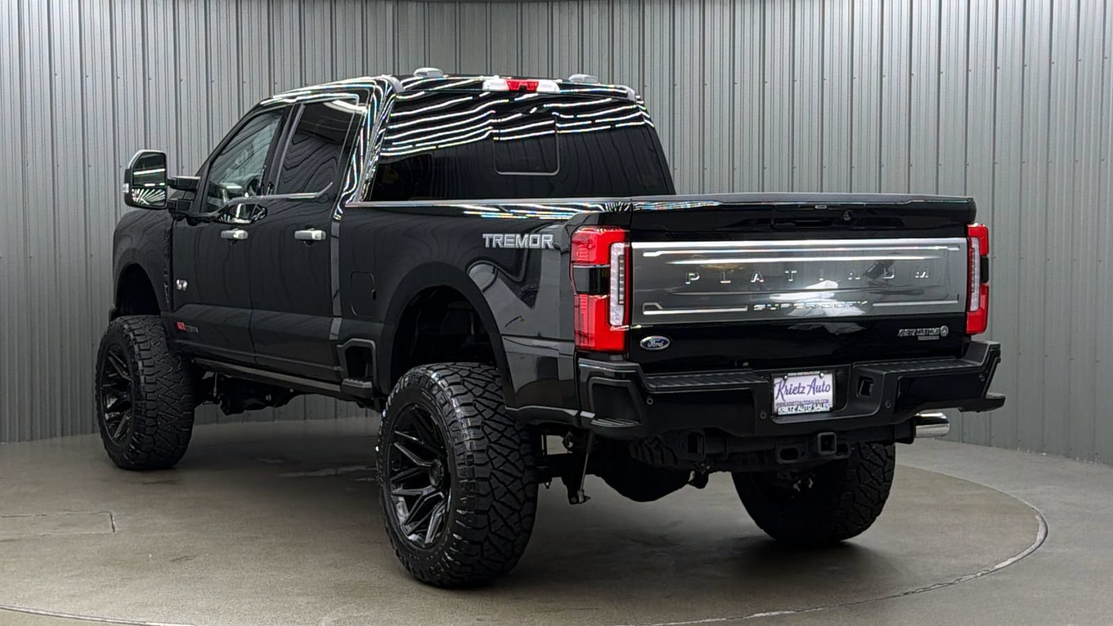 Used 2026 Ford F250 Platinum w/ Platinum Plus Package AWD/4WD image 3