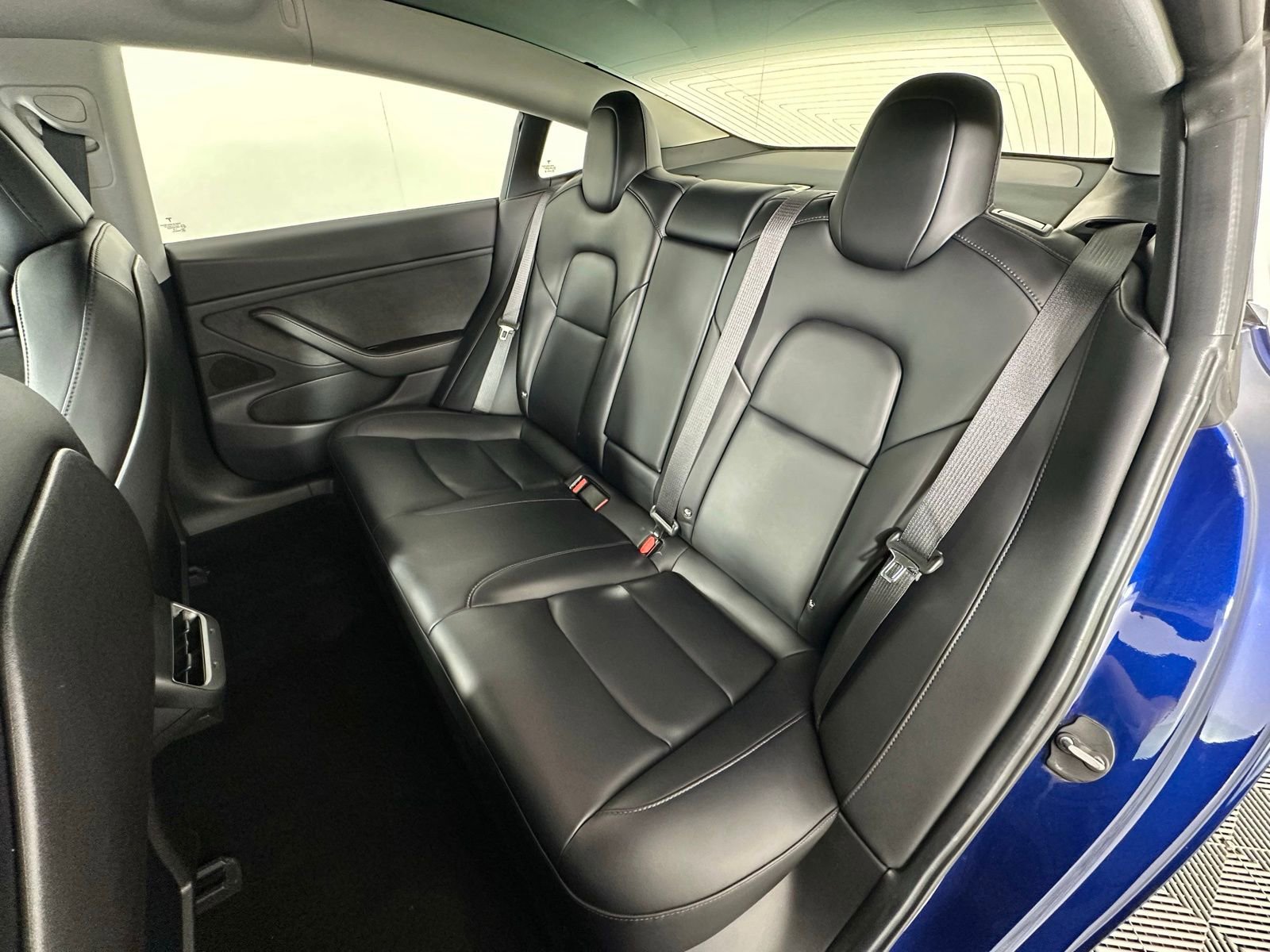 Used 2018 Tesla Model 3 Long Range image 29