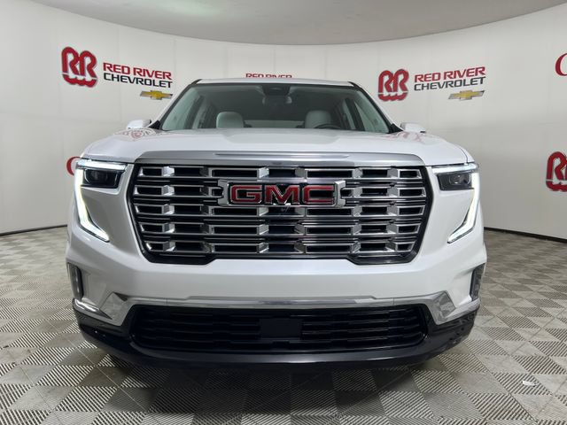 Used 2024 GMC Acadia Denali FWD image 2