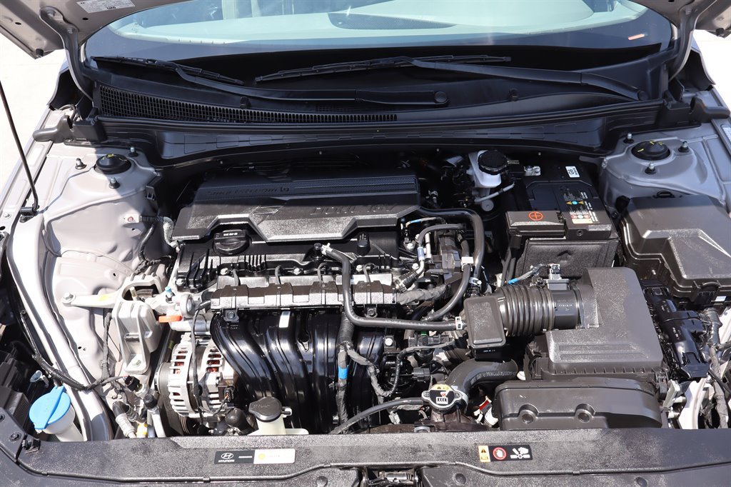 Used 2023 Hyundai Elantra SEL FWD image 43