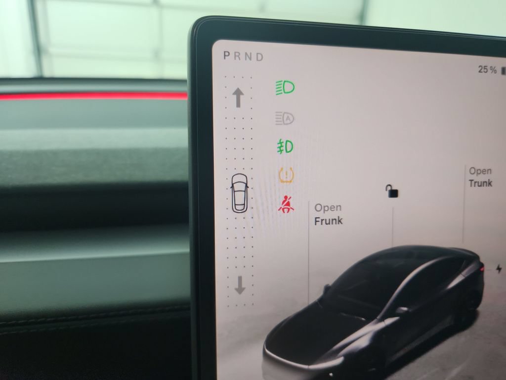Used 2026 Tesla Model Y AWD image 30