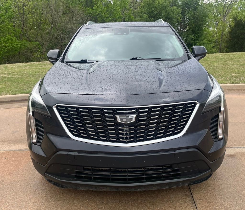 Used 2022 Cadillac XT4 Luxury w/ Cold Weather Package FWD image 8