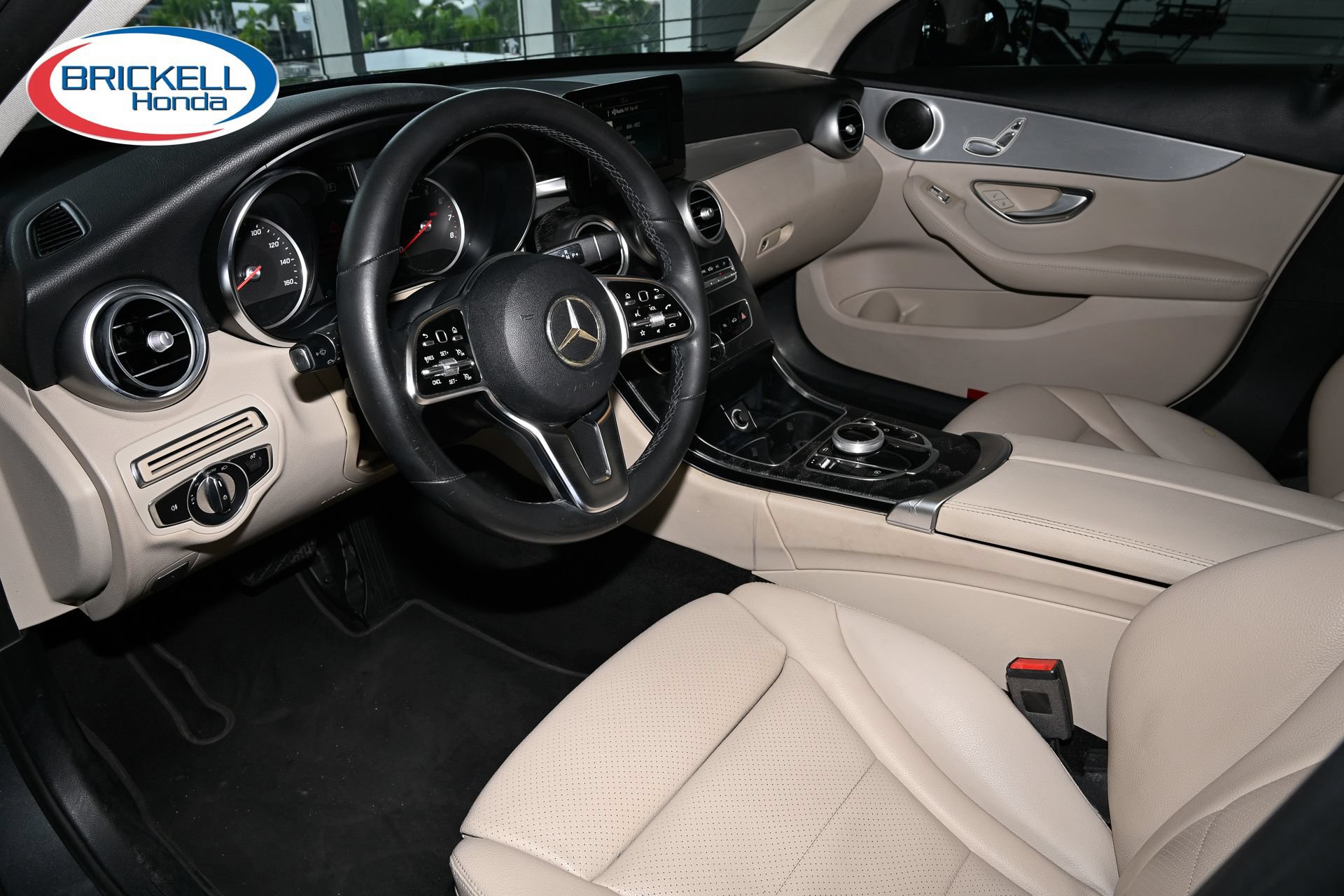 Used 2019 Mercedes-Benz C 300 Sedan image 5