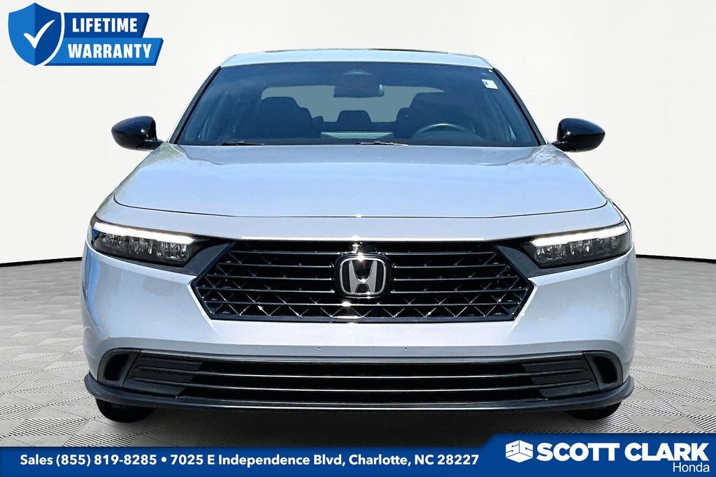 Used 2023 Honda Accord Sport image 2