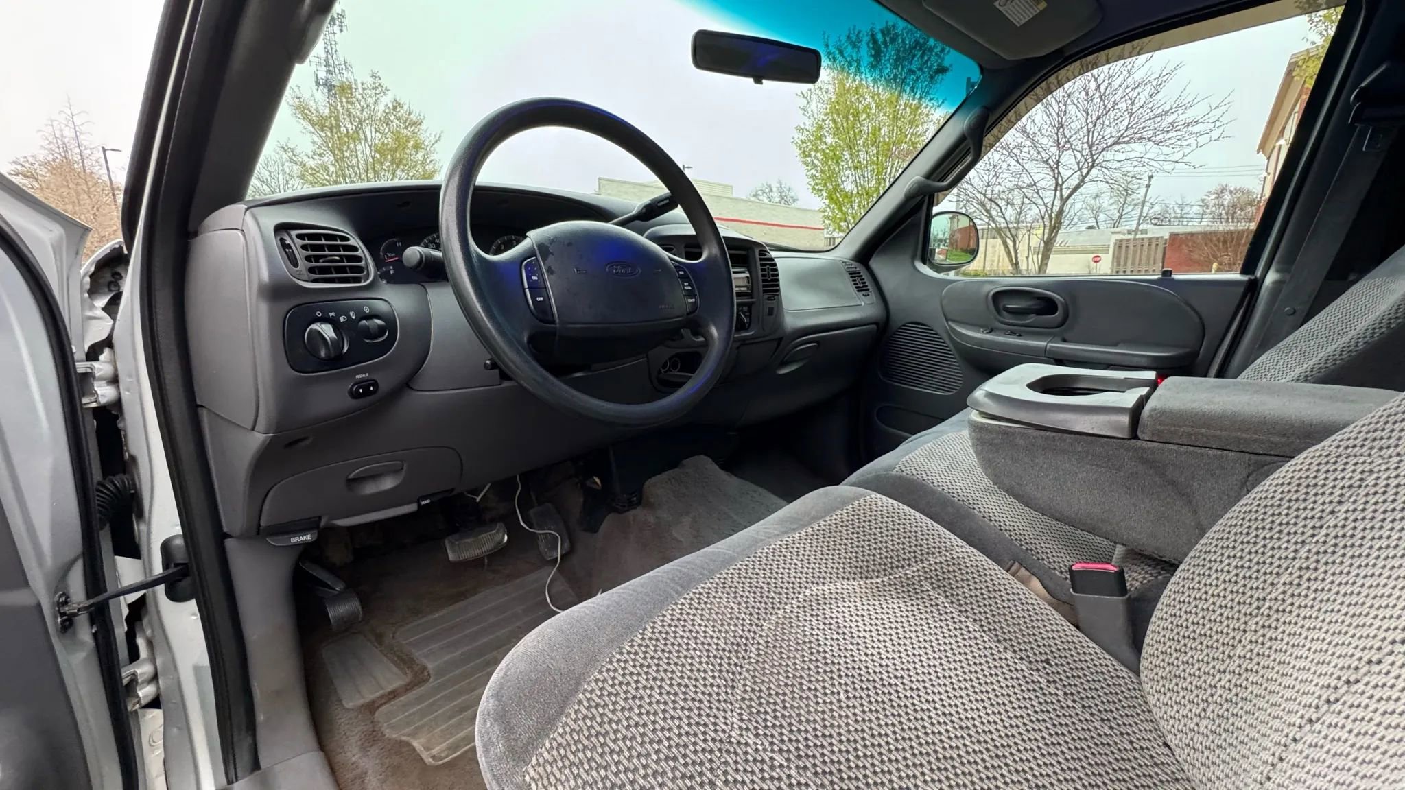 Used 2001 Ford F150 4x4 SuperCrew image 10