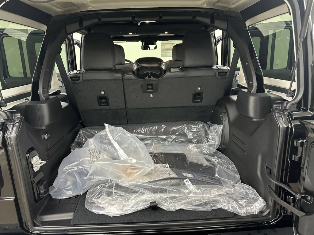 New 2026 Jeep Wrangler Unlimited Rubicon 392 w/ Quick Order Package 27X Moab AWD/4WD image 31