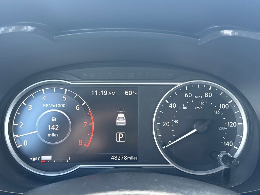 Used 2024 Nissan Versa SR FWD image 16