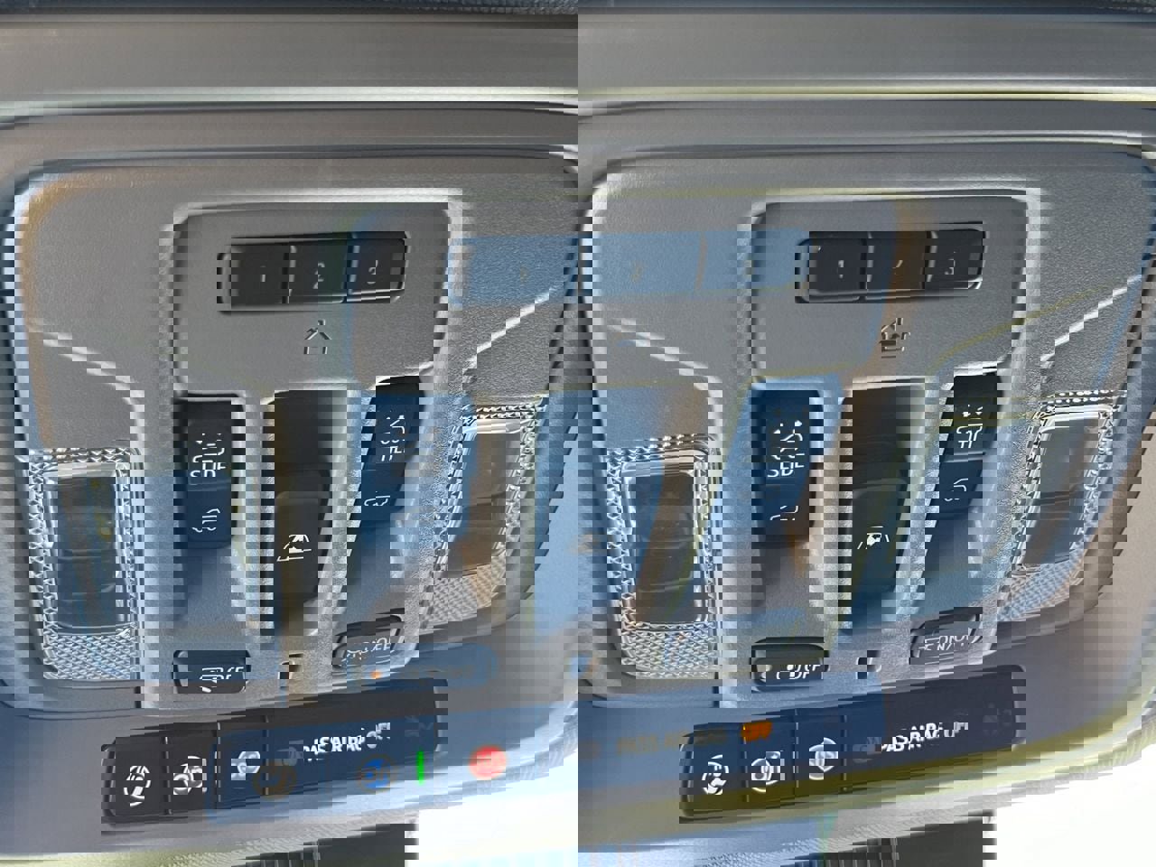 Used 2024 Chevrolet Silverado 1500 LT Trail Boss w/ Convenience Package II image 29