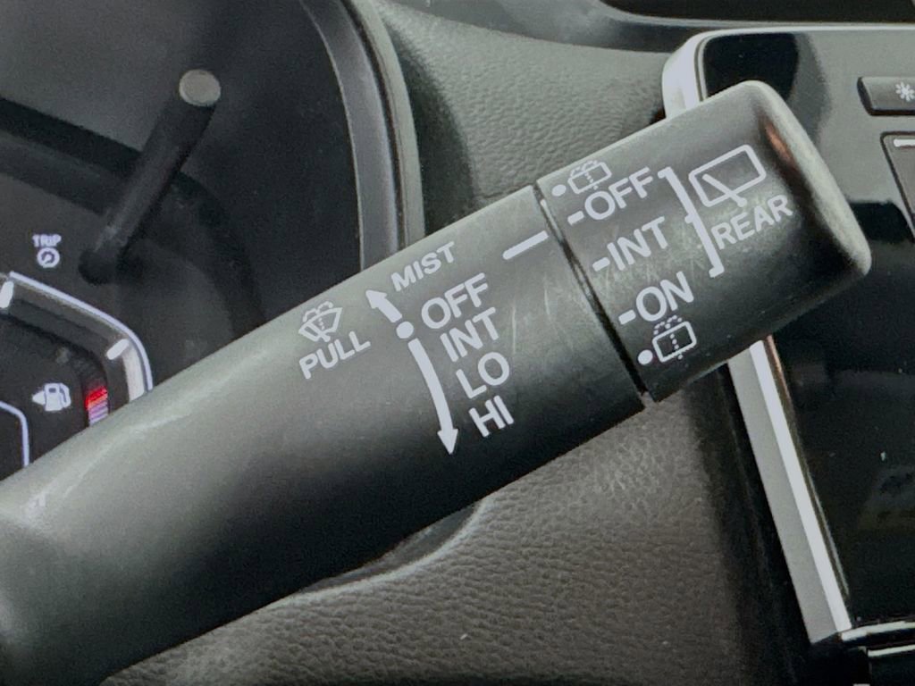 Used 2020 Honda CR-V LX image 14