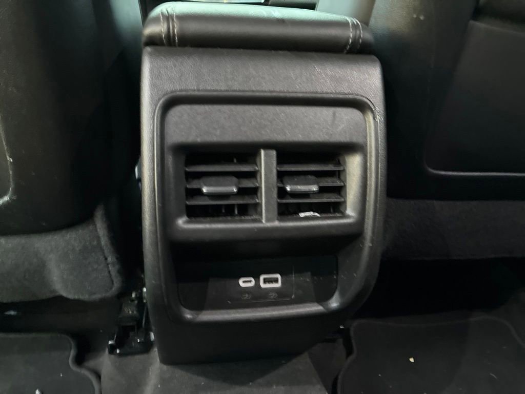 Used 2024 Cadillac XT4 Premium Luxury AWD/4WD image 21
