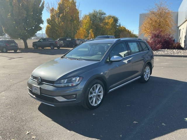 Used 2019 Volkswagen Golf Alltrack image 8