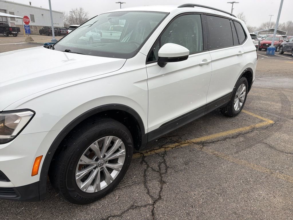 Used 2020 Volkswagen Tiguan S image 1