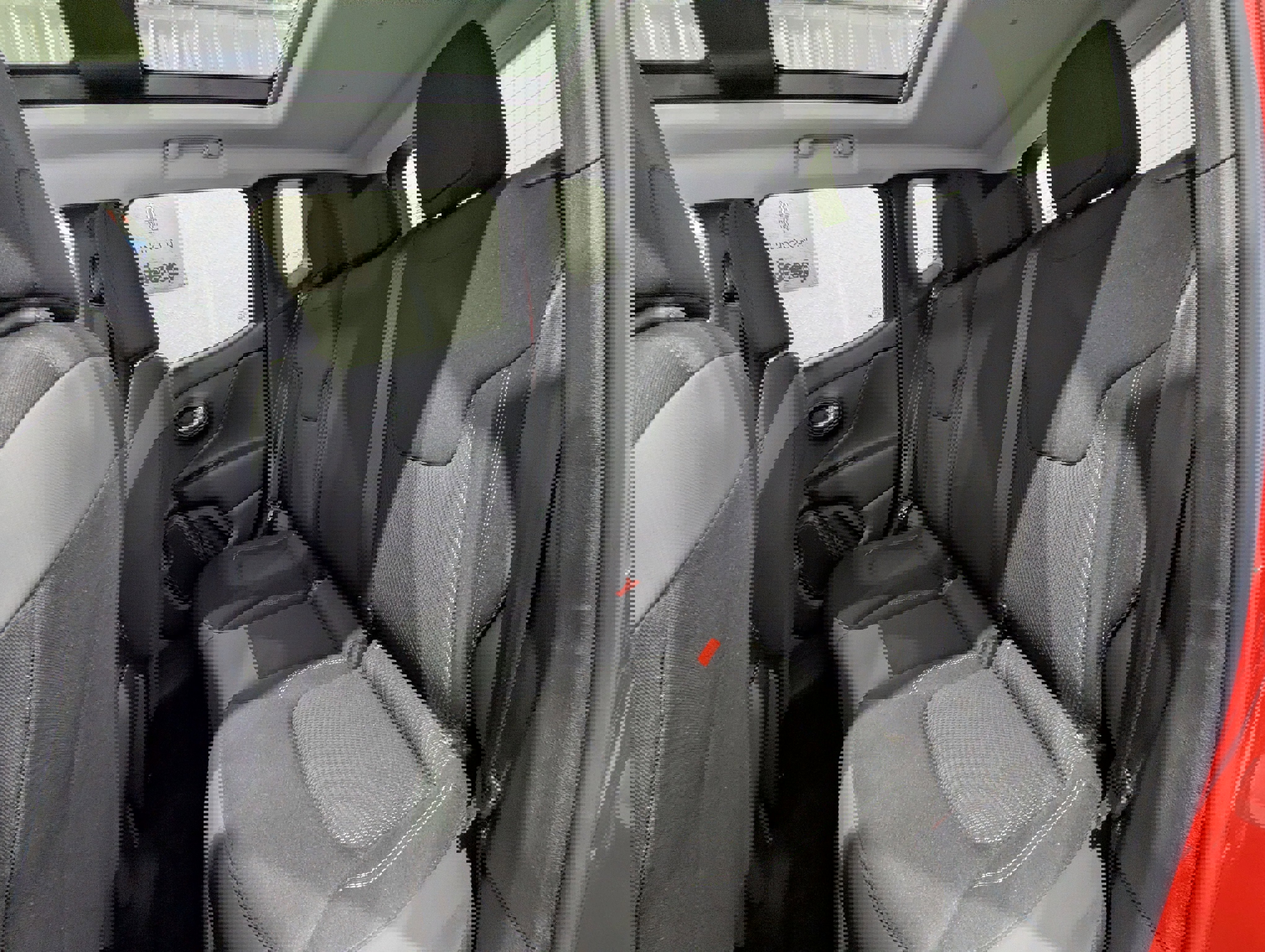 Used 2023 Jeep Renegade Altitude w/ Sun/Sound Group image 10