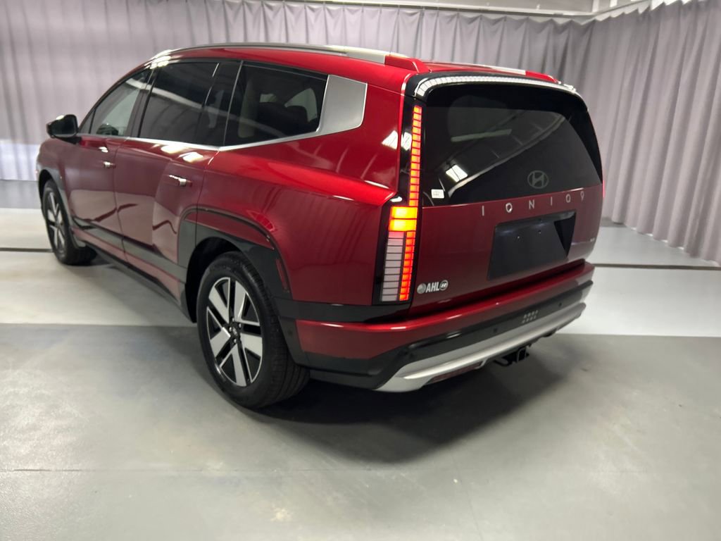 Used 2026 Hyundai Ioniq 9 SEL w/ Tow & Go Package image 5