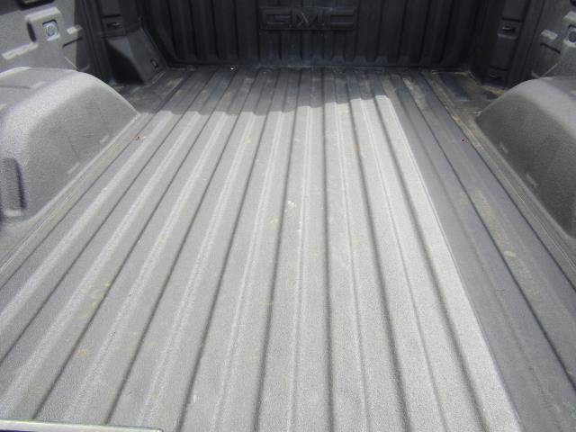 Used 2022 GMC Sierra 1500 SLE AWD/4WD image 10