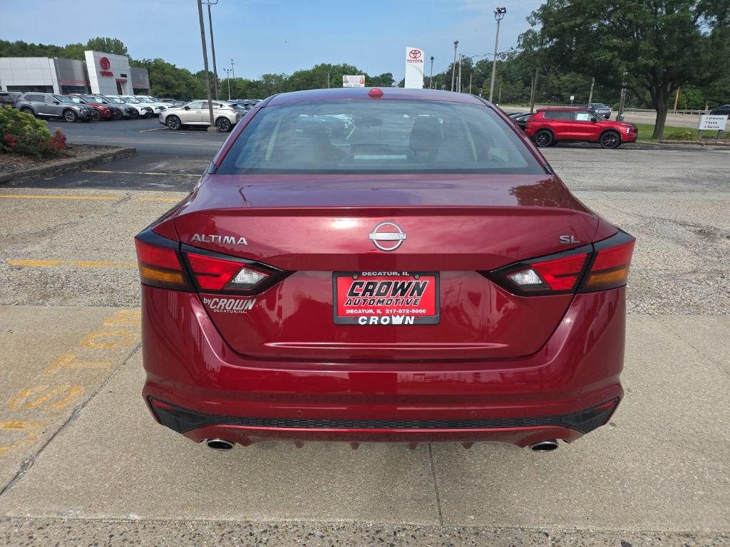 Used 2025 Nissan Altima 2.5 SL FWD image 4