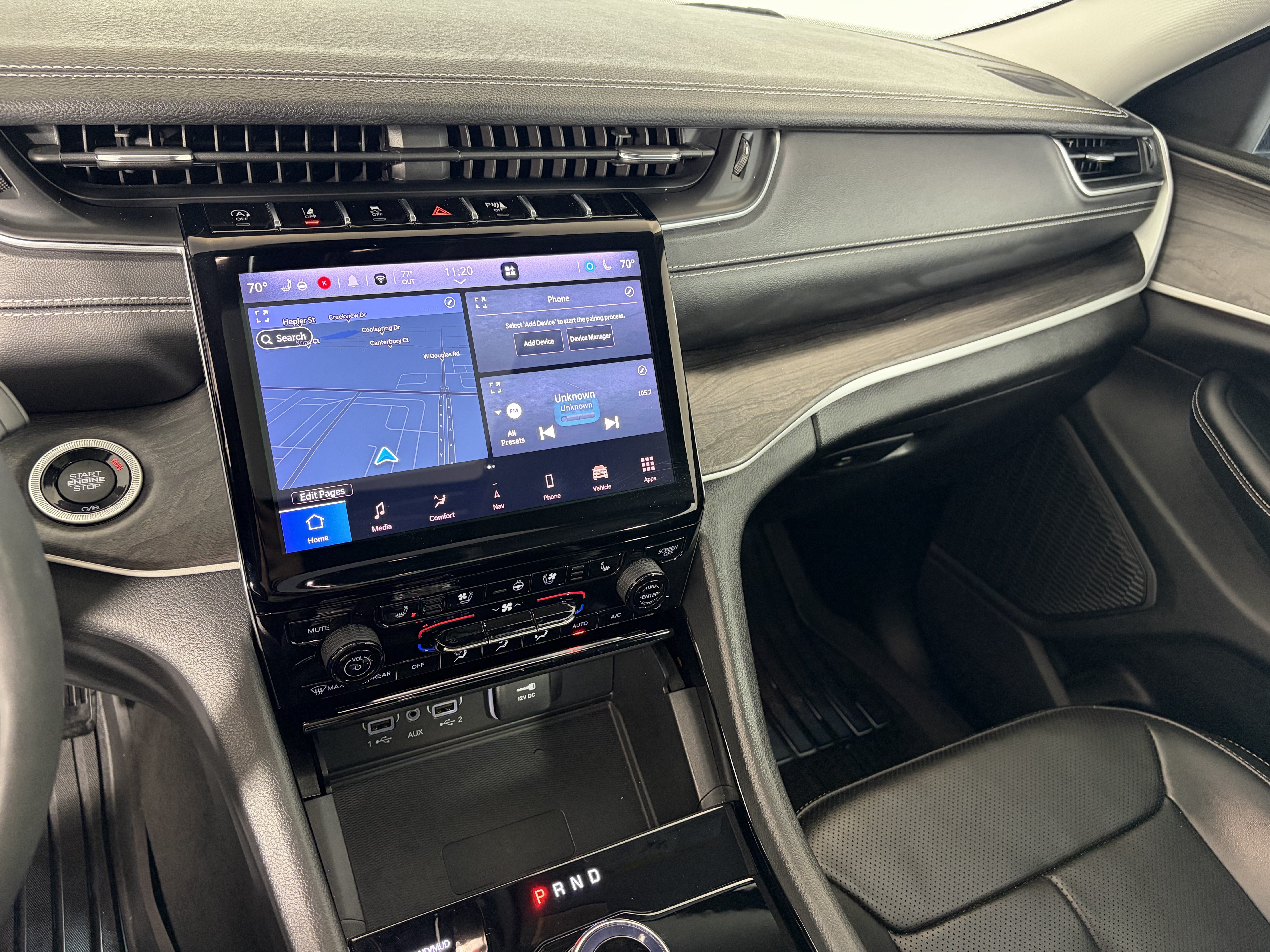 Used 2023 Jeep Grand Cherokee L Limited w/ Luxury Tech Group II AWD/4WD image 4