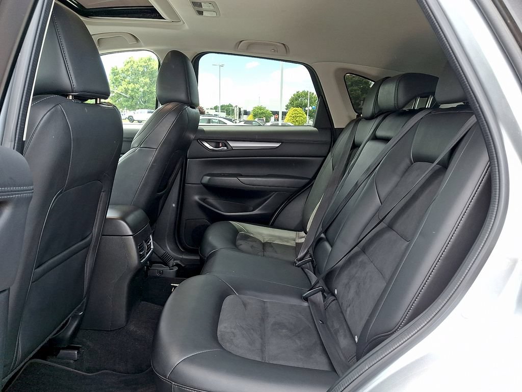 Used 2018 MAZDA CX-5 Touring w/ Preferred Equipment Package FWD image 10