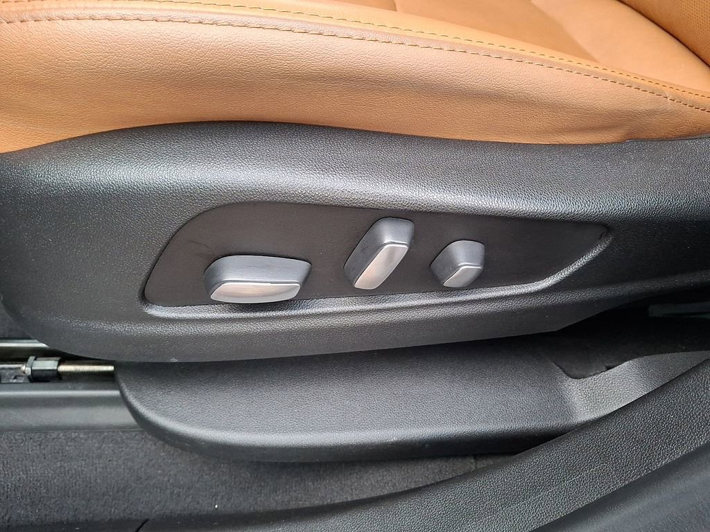 Used 2020 Cadillac XT5 Premium Luxury image 8