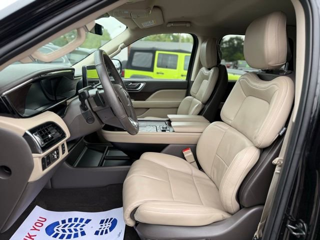 Used 2024 Lincoln Navigator Premiere video 2