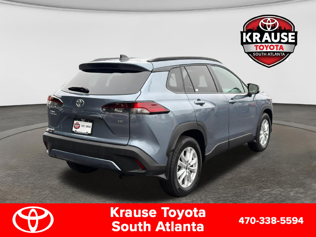 Used 2026 Toyota Corolla Cross LE w/ Moonroof Package FWD image 8