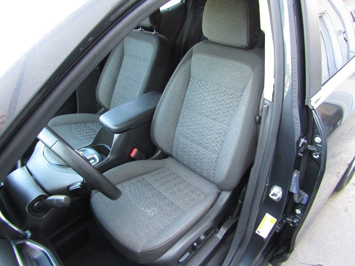 Used 2023 Chevrolet Equinox LT image 32