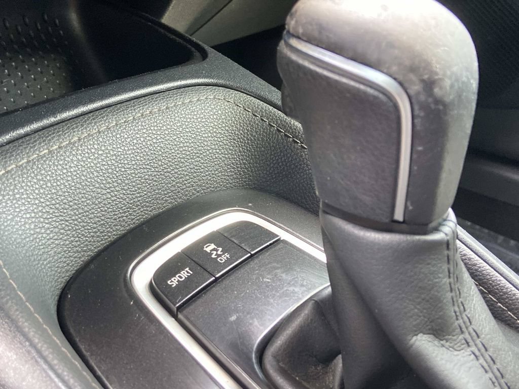 Used 2021 Toyota Corolla SE FWD image 37