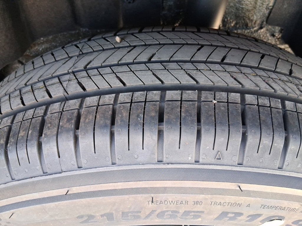 New 2026 Nissan Kicks S image 26