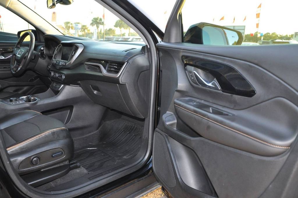Used 2022 GMC Terrain AT4 w/ Tech Package image 16