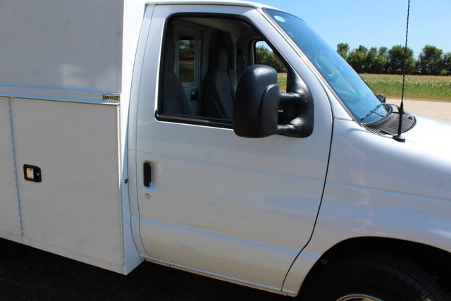 Used 2026 Ford E-350 and Econoline 350 Super Duty w/ Power Equipment Group RWD image 7
