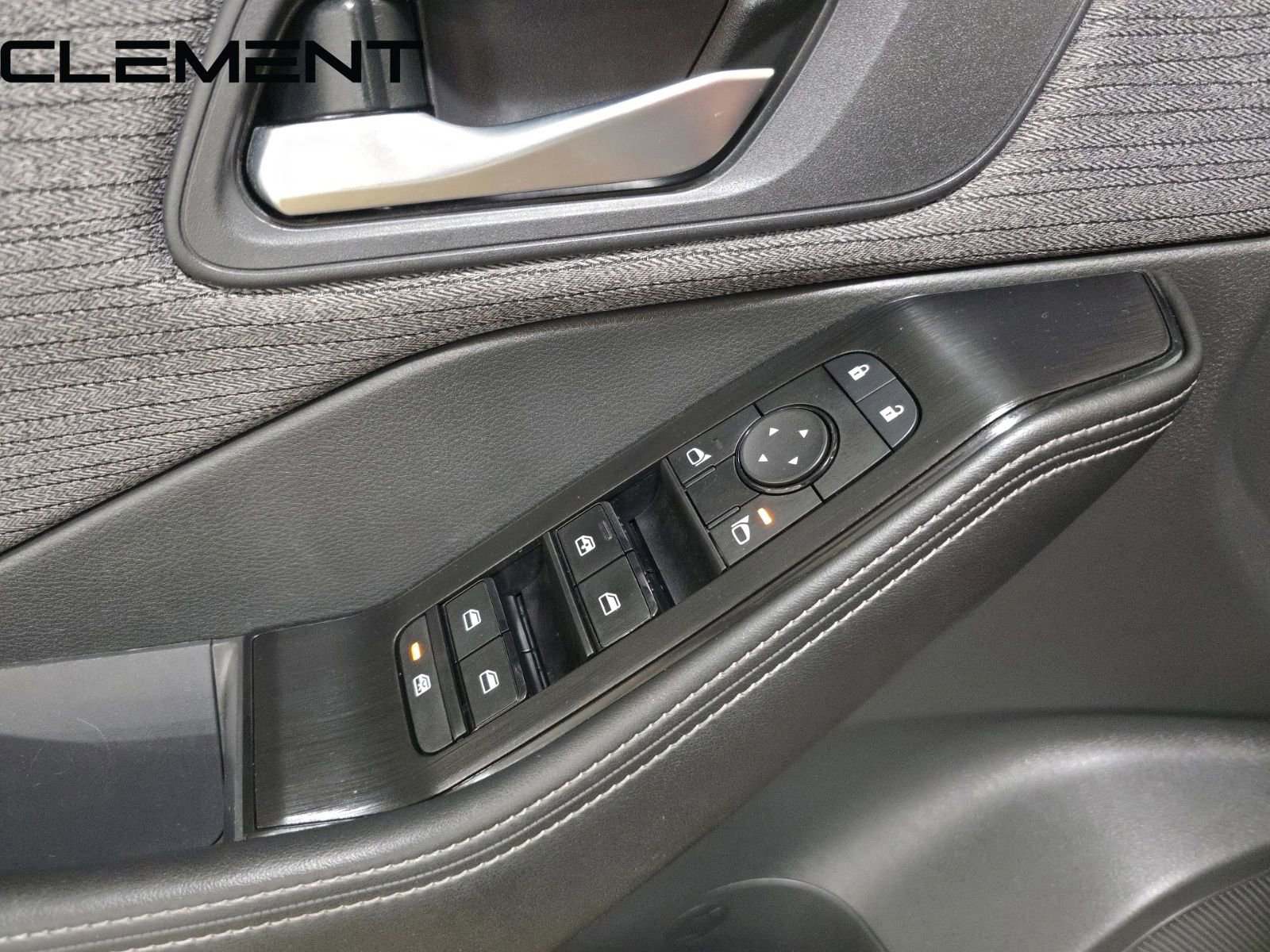 Used 2022 Nissan Rogue SV image 28